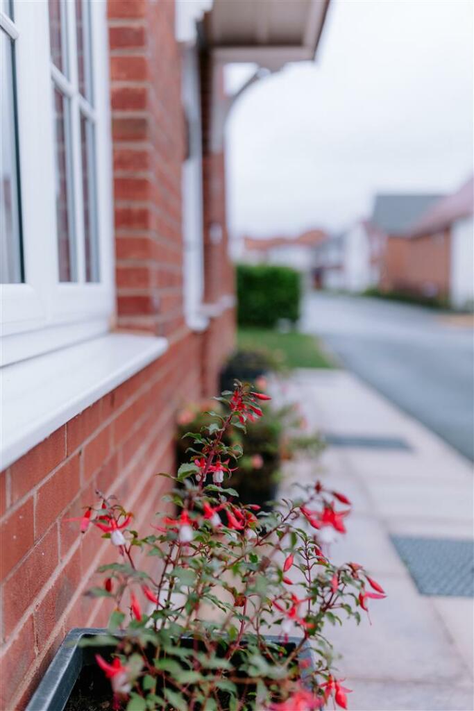 Additional property image - Immaculate detached Redrow property on prized cul-de-sac