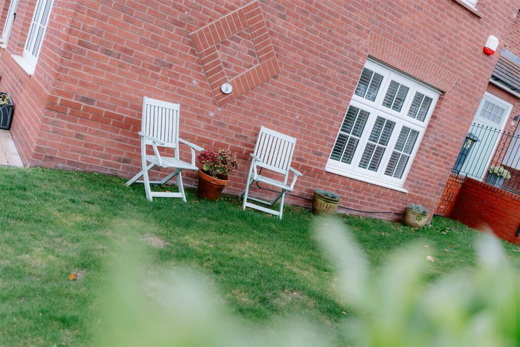 Additional property image - Immaculate detached Redrow property on prized cul-de-sac