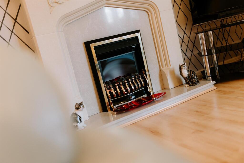 Additional property image - Generous semi-detached property in prized cul-de-sac