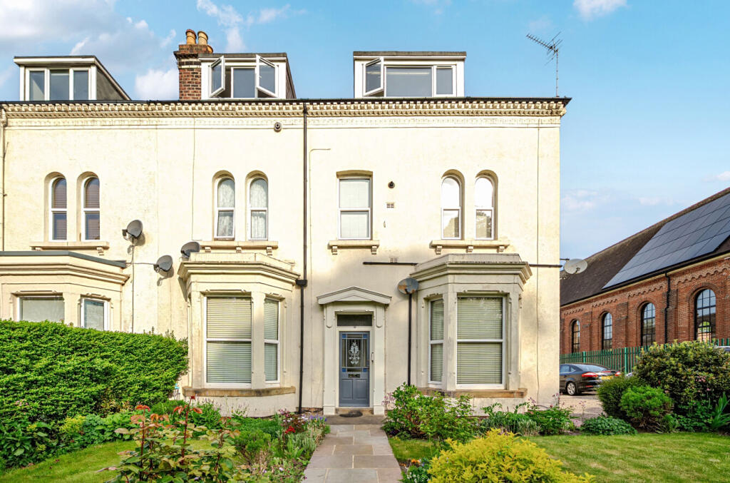 Main image of property: High Street, Harrogate, North Yorkshire, HG2