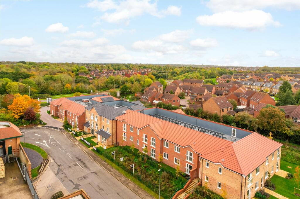 2 bedroom apartment for sale in Bluebell House, Barnsdale Drive, Westcroft, Milton Keynes, MK4