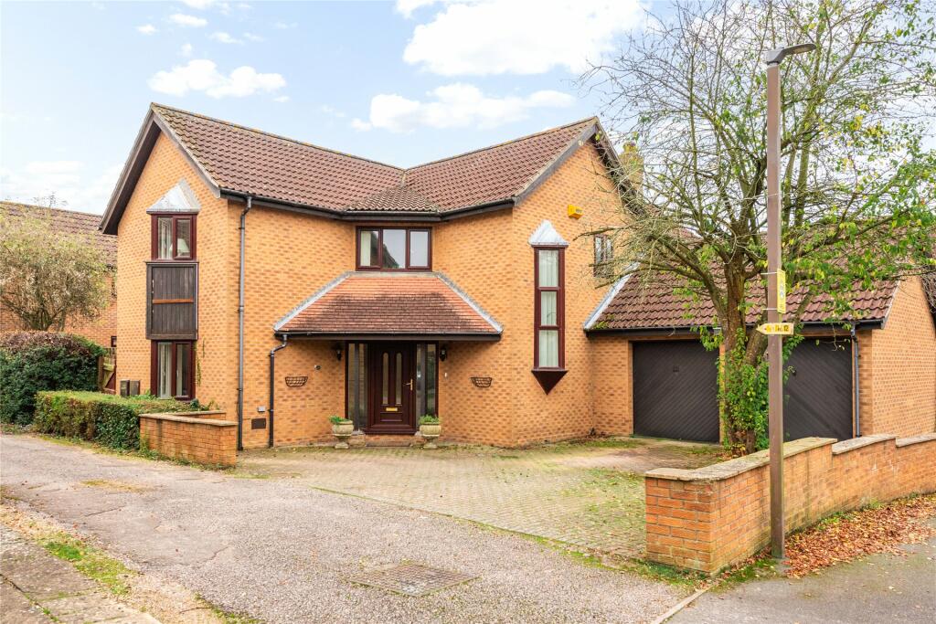 Main image of property: Sandbrier Close, Walnut Tree, Milton Keynes, Buckinghamshire, MK7