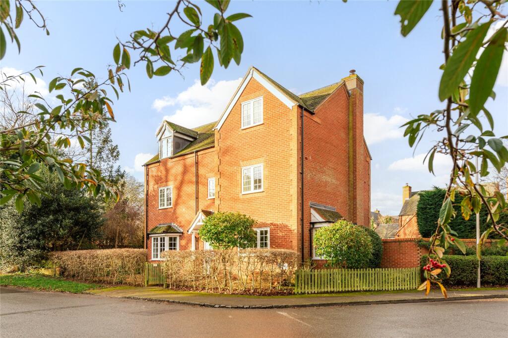 Main image of property: London Road, Broughton, Milton Keynes, Buckinghamshire, MK10