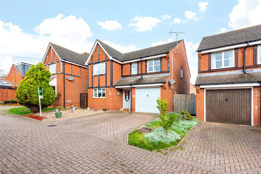Main image of property: Gunver Lane, Tattenhoe, Milton Keynes, Buckinghamshire, MK4