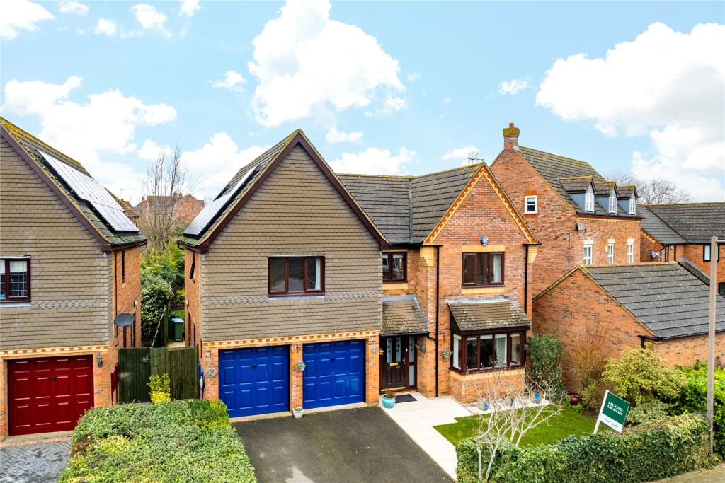 Main image of property: Garthwaite Crescent, Shenley Brook End, Milton Keynes, Buckinghamshire, MK5