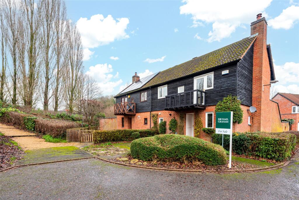 Main image of property: Hobart Crescent, Willen Park, Milton Keynes, Buckinghamshire, MK15