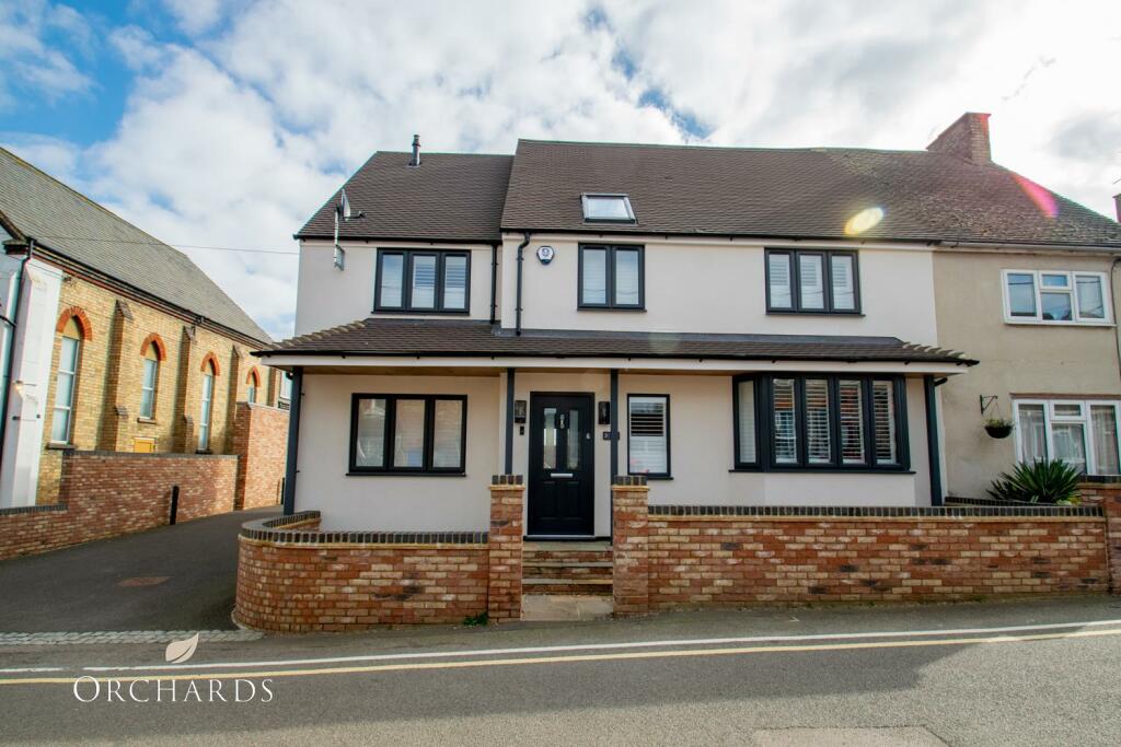 4 bedroom semidetached house for sale in Chapel Road, Flitwick, MK45