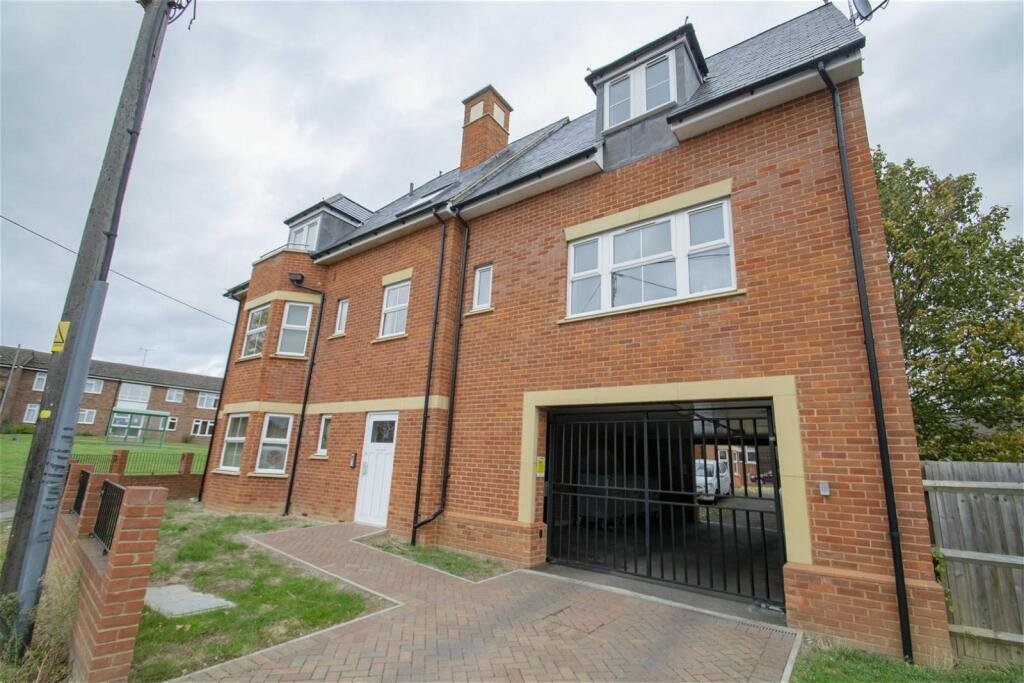 2 bedroom apartment for rent in Vicarage Hill, Flitwick, Bedford, MK45 1GZ, MK45