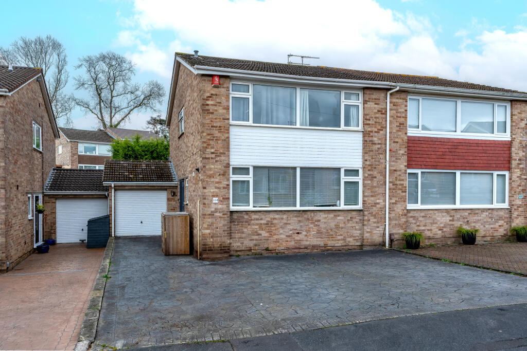 3 bedroom semidetached house for sale in Charlton Mead Drive, Bristol
