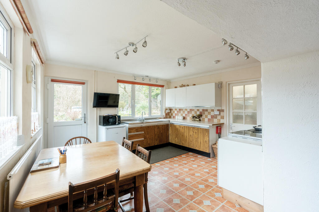 Additional property image - A site of approx 10 acres which has great potential, including a barn with planning permission