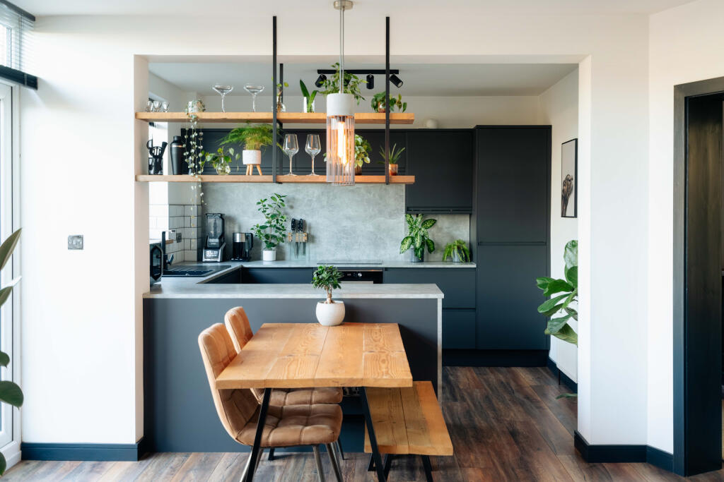 Main image of property: Westover Road, Bristol