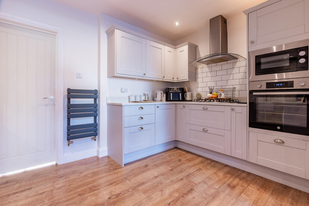 Additional property image - West Town Road, Shirehampton, Bristol