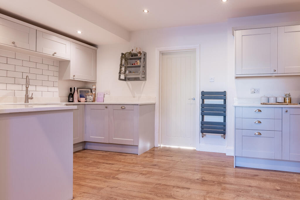 Additional property image - West Town Road, Shirehampton, Bristol