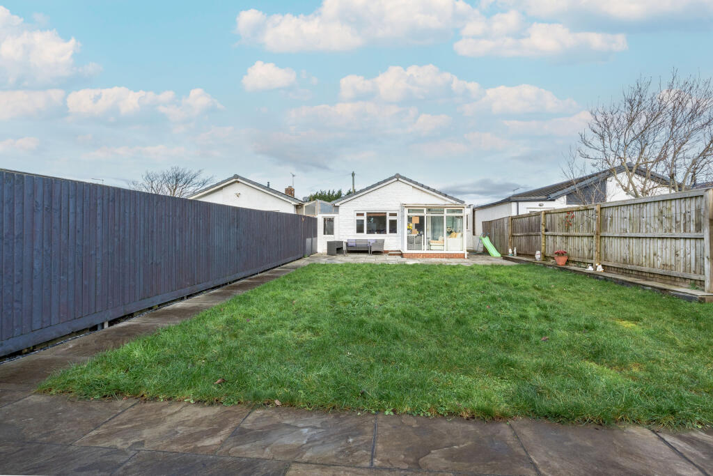 Additional property image - Severnwood Gardens, Severn Beach, Bristol