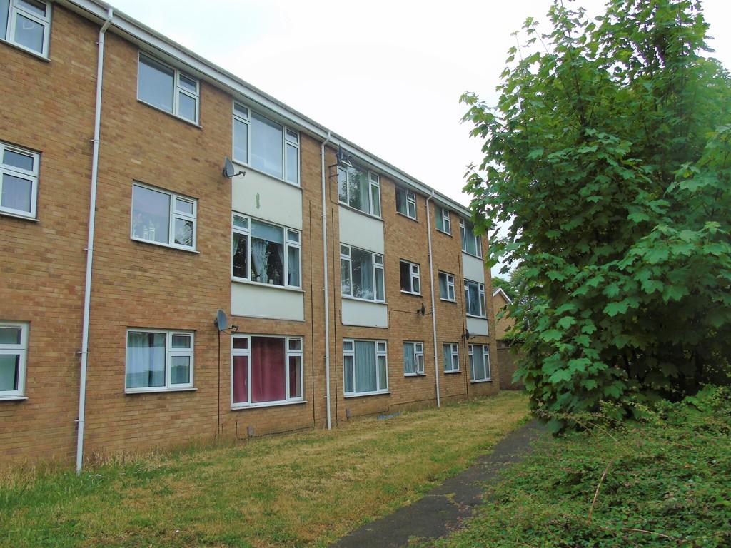 2 bedroom flat for sale in Sandy, Bedfordshire, SG19