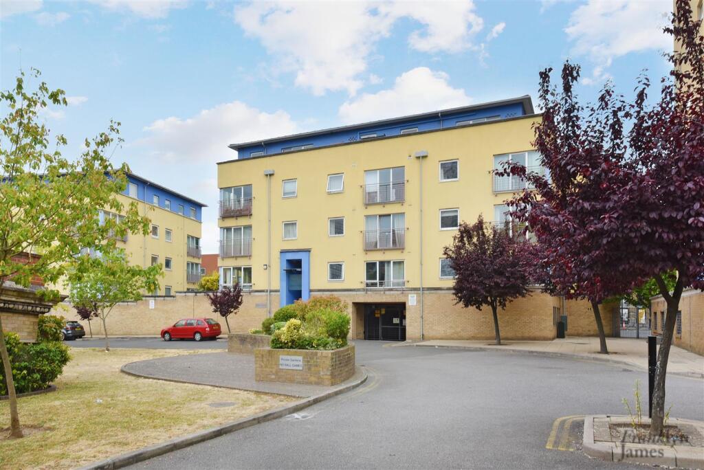 Main image of property: 2 Premiere Place, London, E14