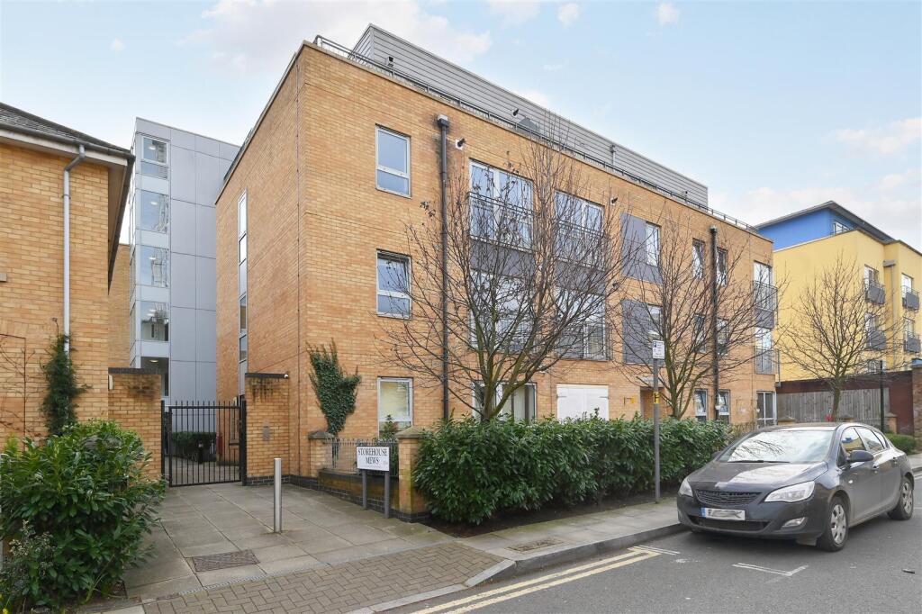 Main image of property: Vicinity House, Canary Wharf, E14