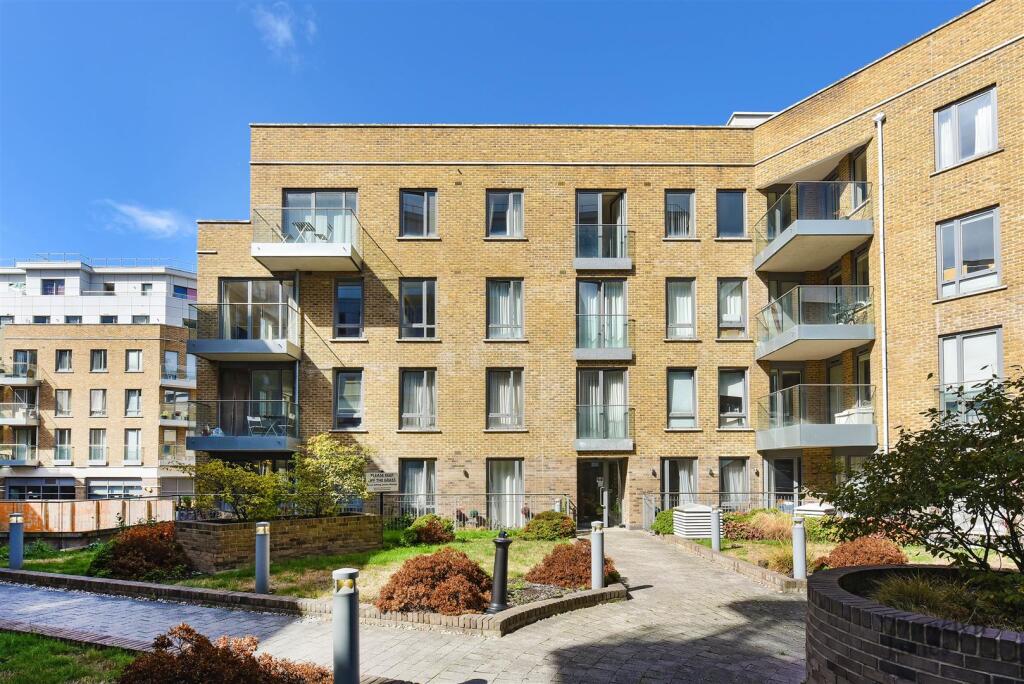 Main image of property: St. Annes Street, London, E14