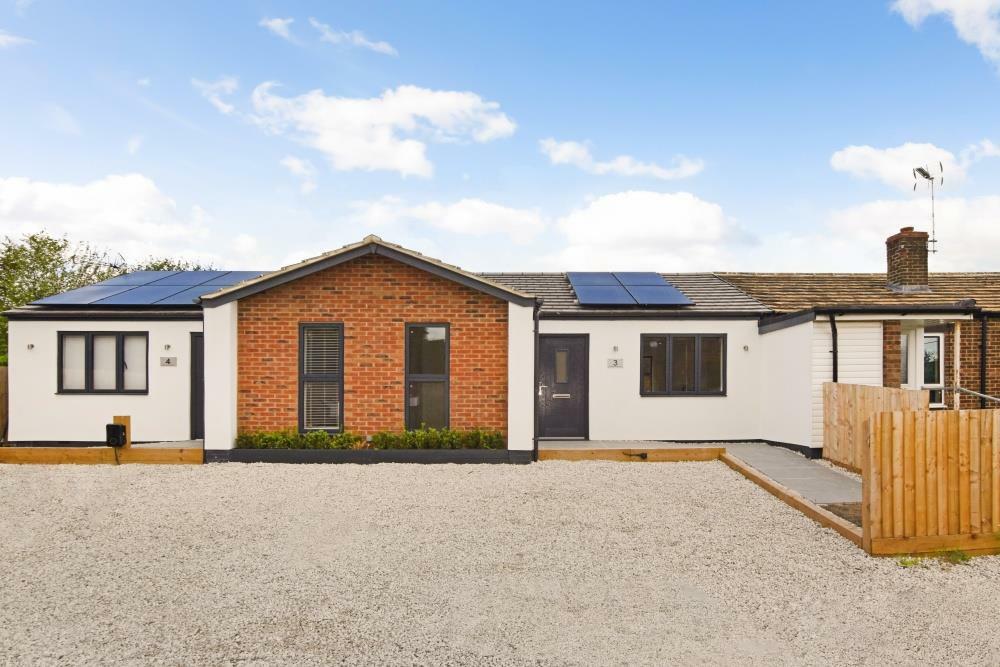 2 bedroom bungalow for sale in The Maltings, Chackmore, Buckingham, MK18