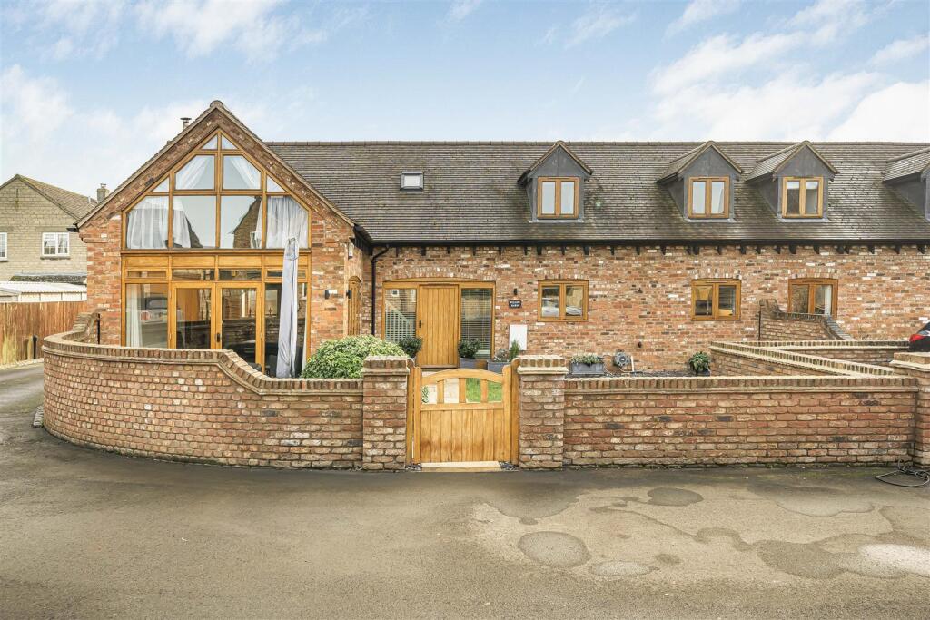 Main image of property: Merton Road, Ambrosden