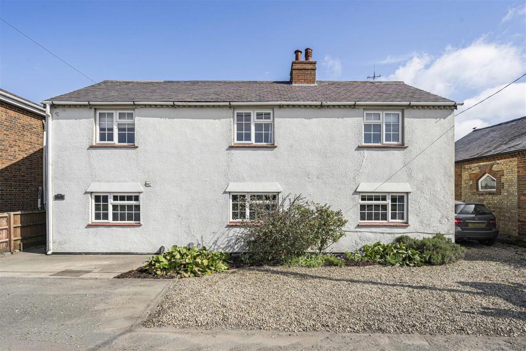 Main image of property: Bicester Road, Kingswood, Aylesbury