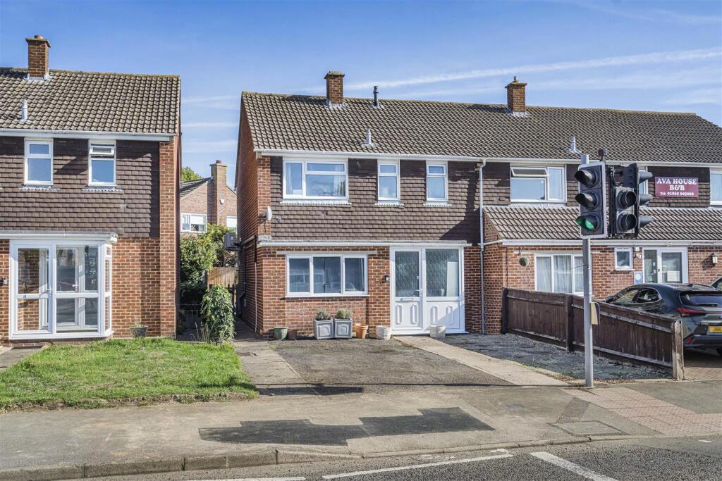 Main image of property: Churchill Road, Bicester