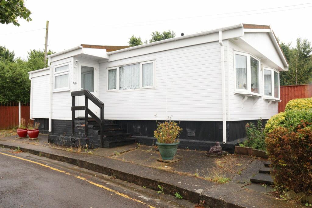 2 bedroom park home for sale in Main Drive, Lower Dunton Road, Dunton