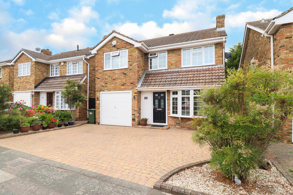 Main image of property: Brooklands, Wickford, Essex, SS12