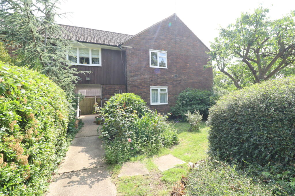 Main image of property: Lee Walk, Lee Chapel South, Basildon, SS16