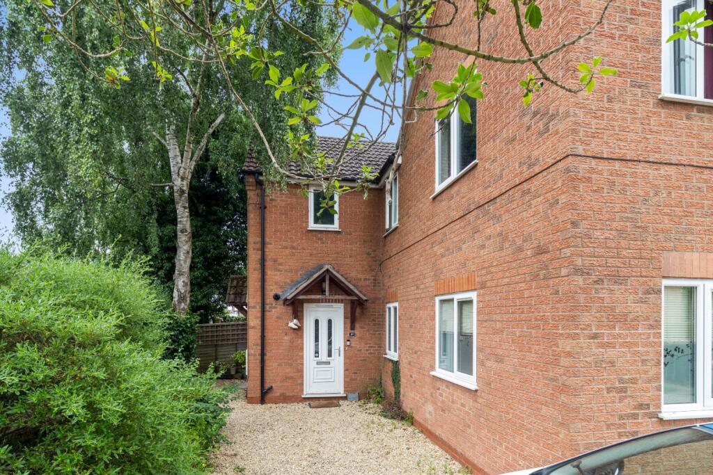 2 bedroom apartment for sale in Summerfield Road, Malvern