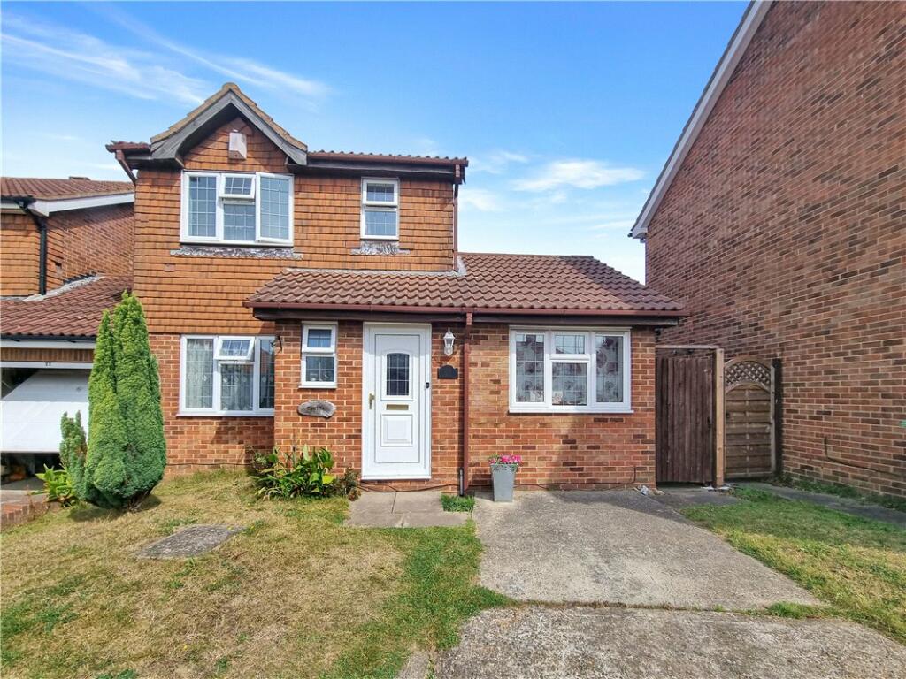 4 bedroom link detached house for sale in Chelsfield Road, Orpington, Kent, BR5