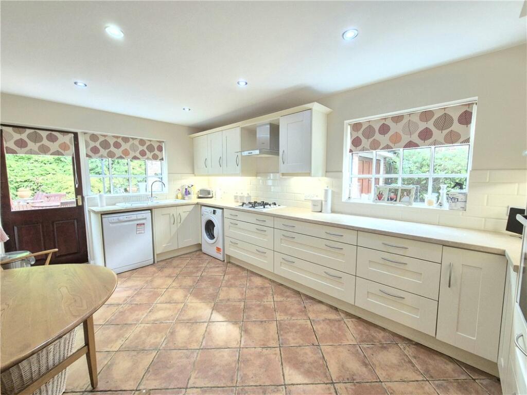 Additional property image - Glastonbury Close, Orpington, Kent, BR5