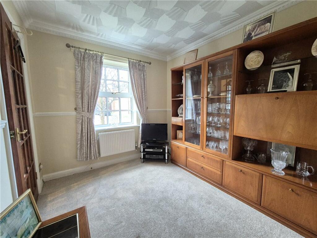 Additional property image - Glastonbury Close, Orpington, Kent, BR5