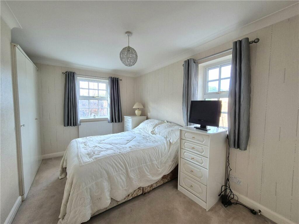 Additional property image - Glastonbury Close, Orpington, Kent, BR5