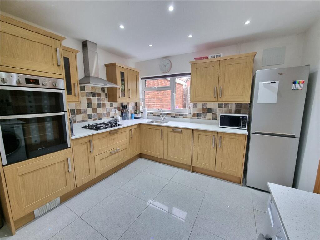 Additional property image - Ronfearn Avenue, St Mary Cray, Kent, BR5