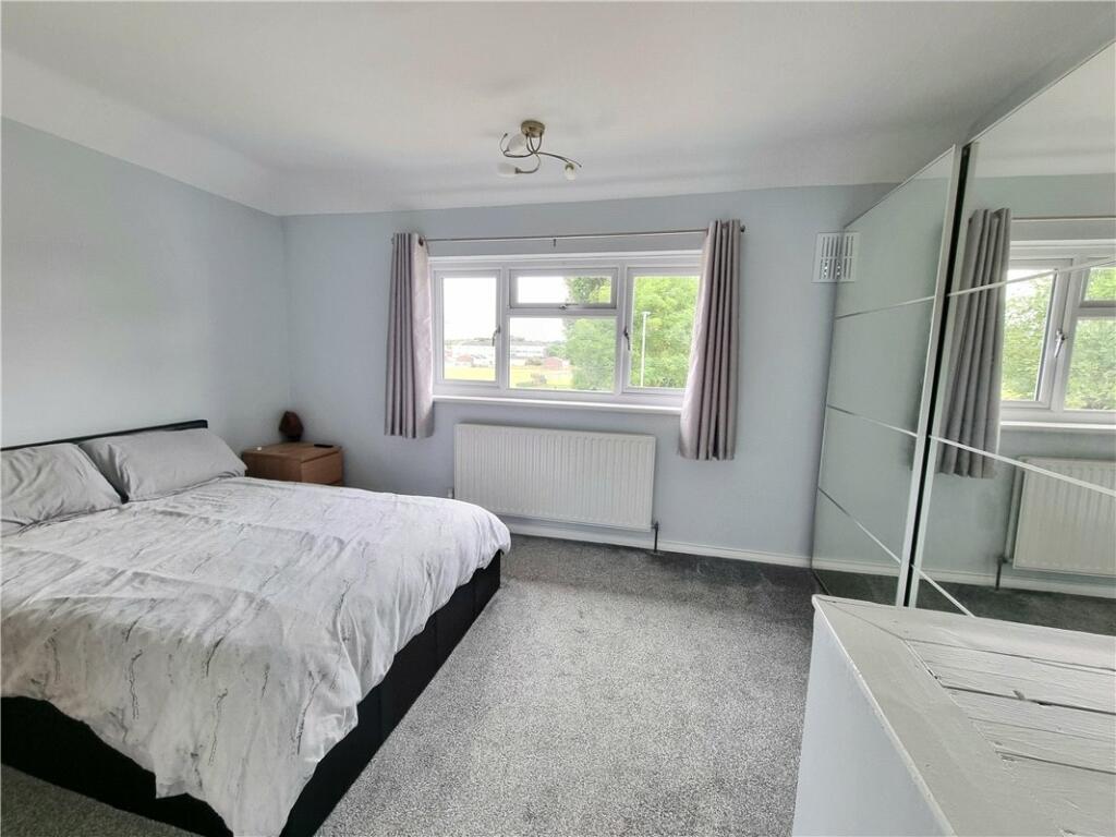Additional property image - Ronfearn Avenue, St Mary Cray, Kent, BR5