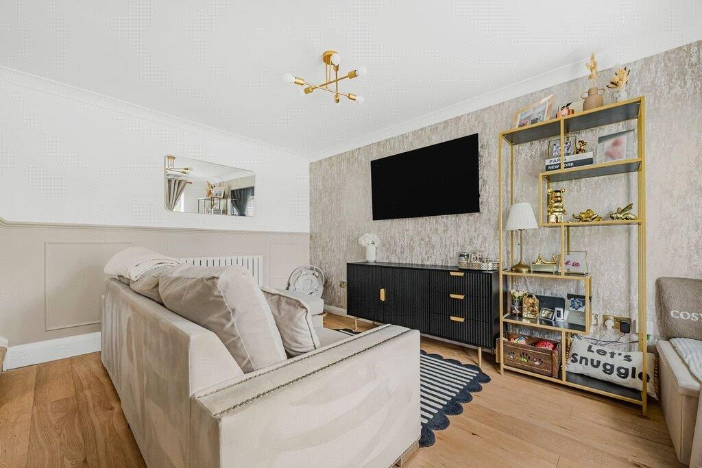Main image of property: Brickfield Farm Gardens, Farnborough, Kent, BR6