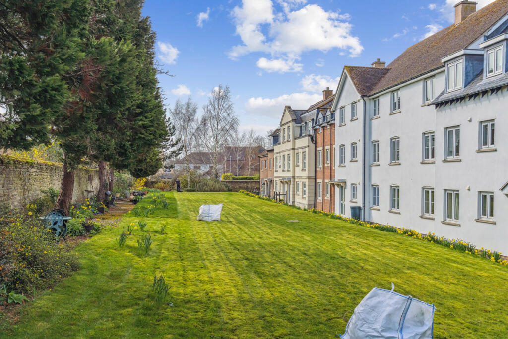 1 bedroom apartment for sale in Wessex Way, Bicester, OX26