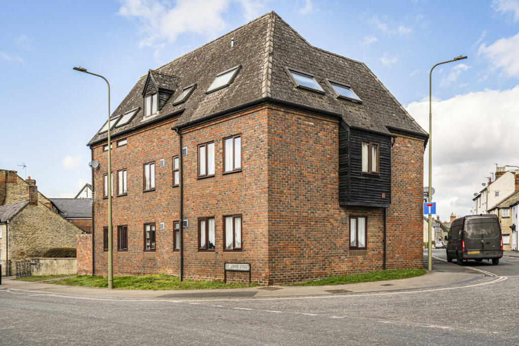 Main image of property: North Street, Bicester, OX26