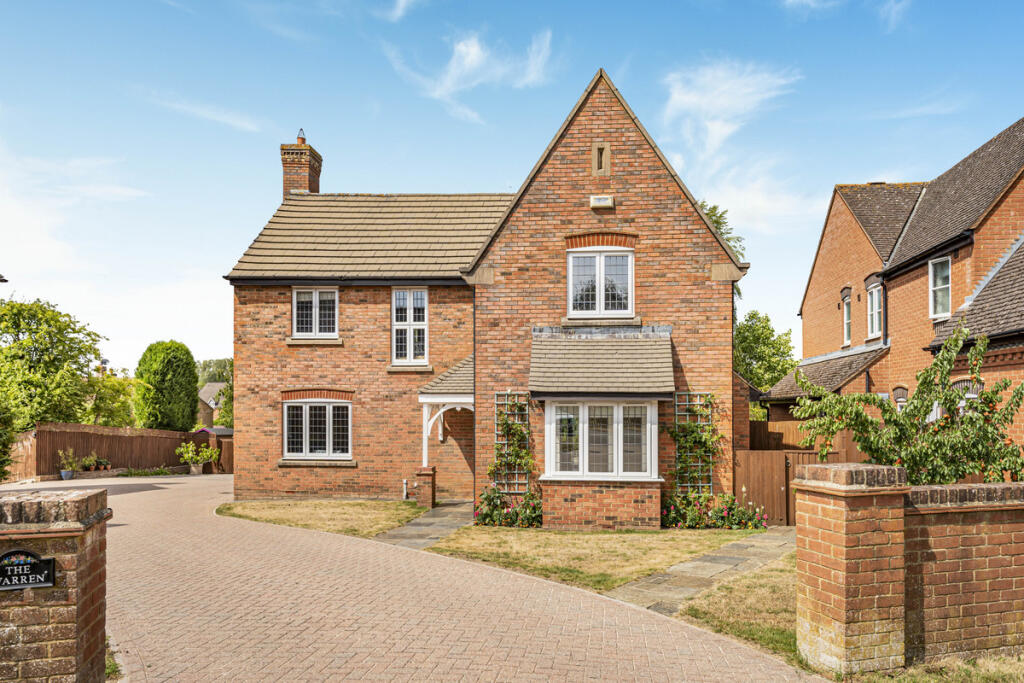 Main image of property: Stable Close, Finmere, MK18
