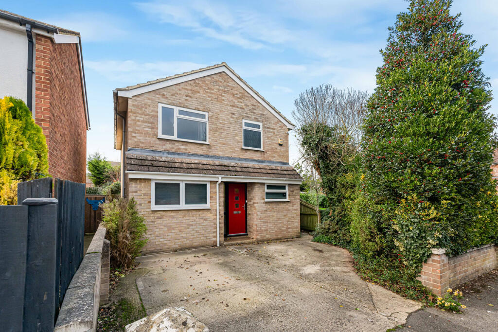 Main image of property: Fane Close, Bicester, OX26