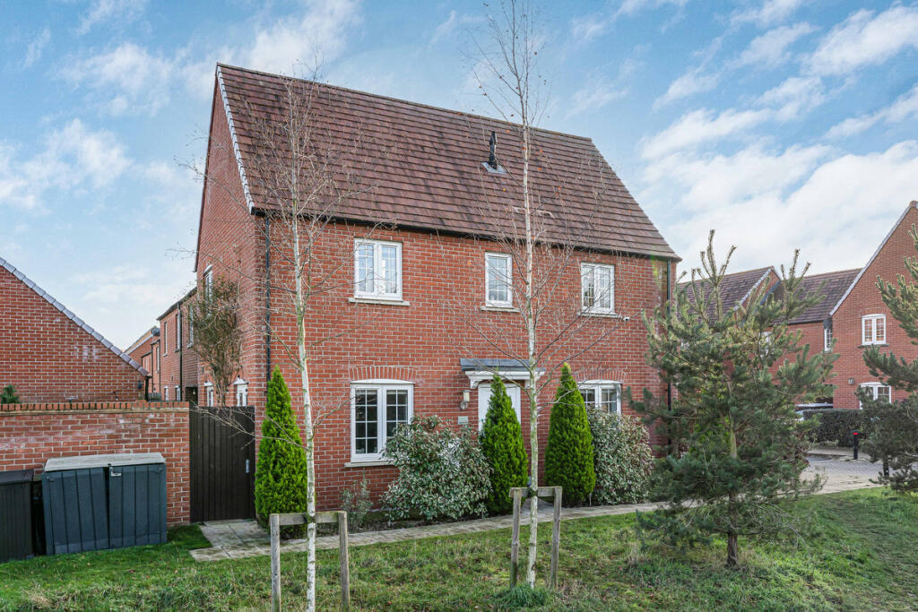 Main image of property: Epsom Way, Bicester, OX26