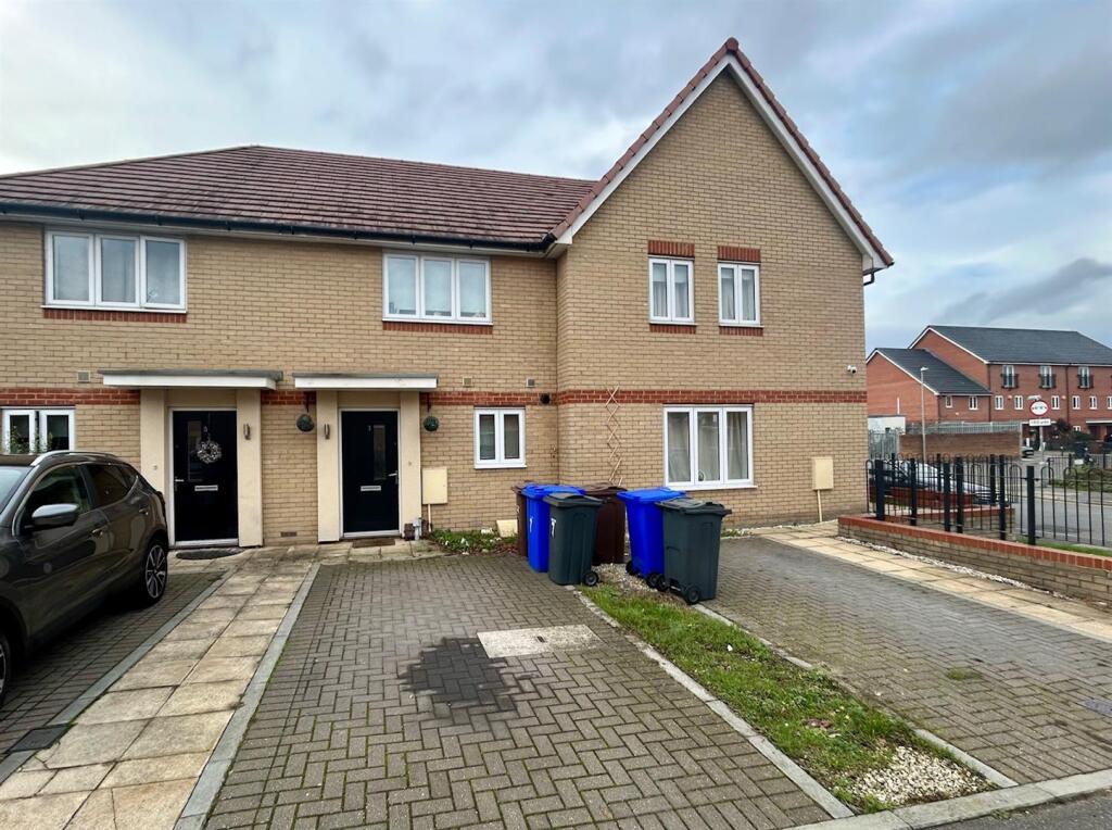 Main image of property: Gumley Close, Grays