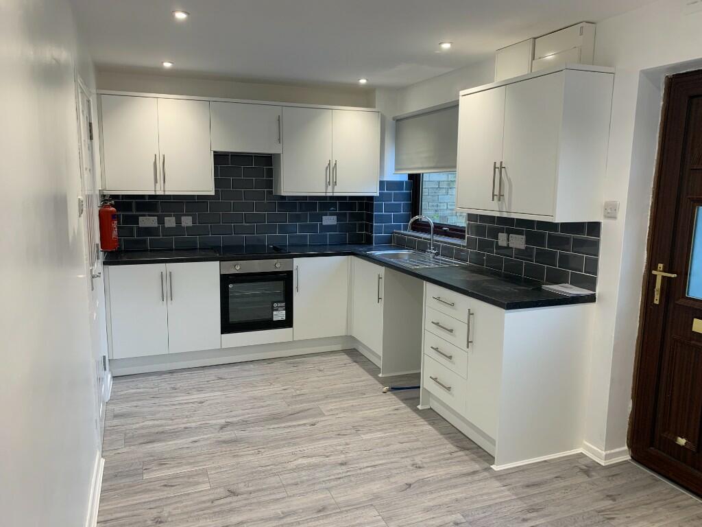 Main image of property: Lincoln Close, Bicester, Oxfordshire, OX26