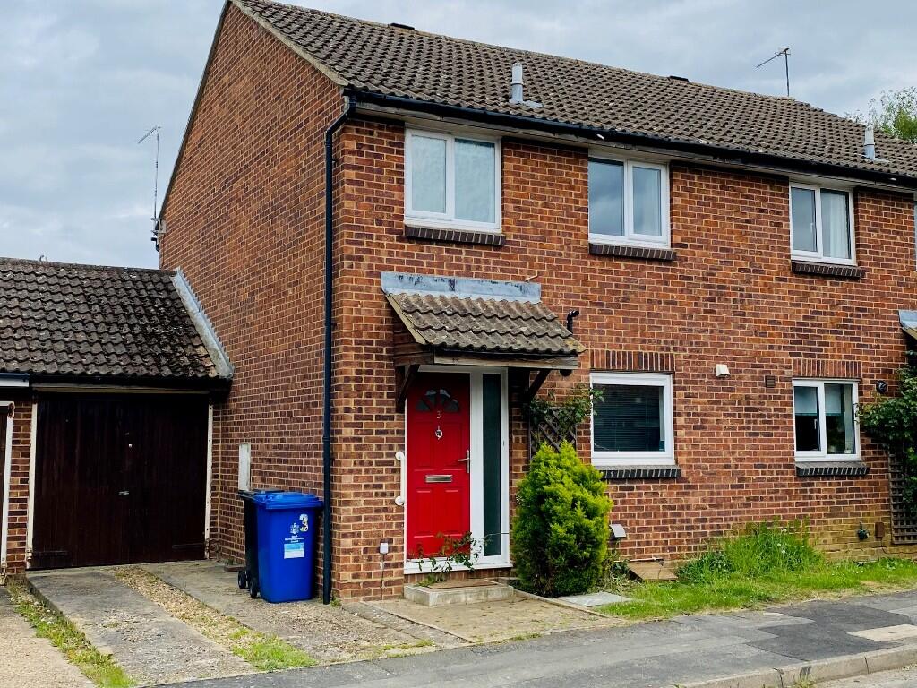 Main image of property: Hampton Court Close, Towcester, Northamptonshire, NN12