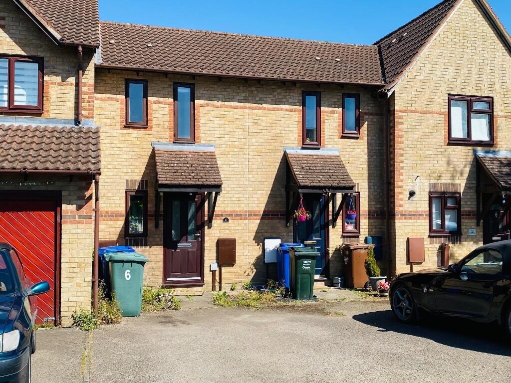 Main image of property: Aspen Close,Bicester,OX26