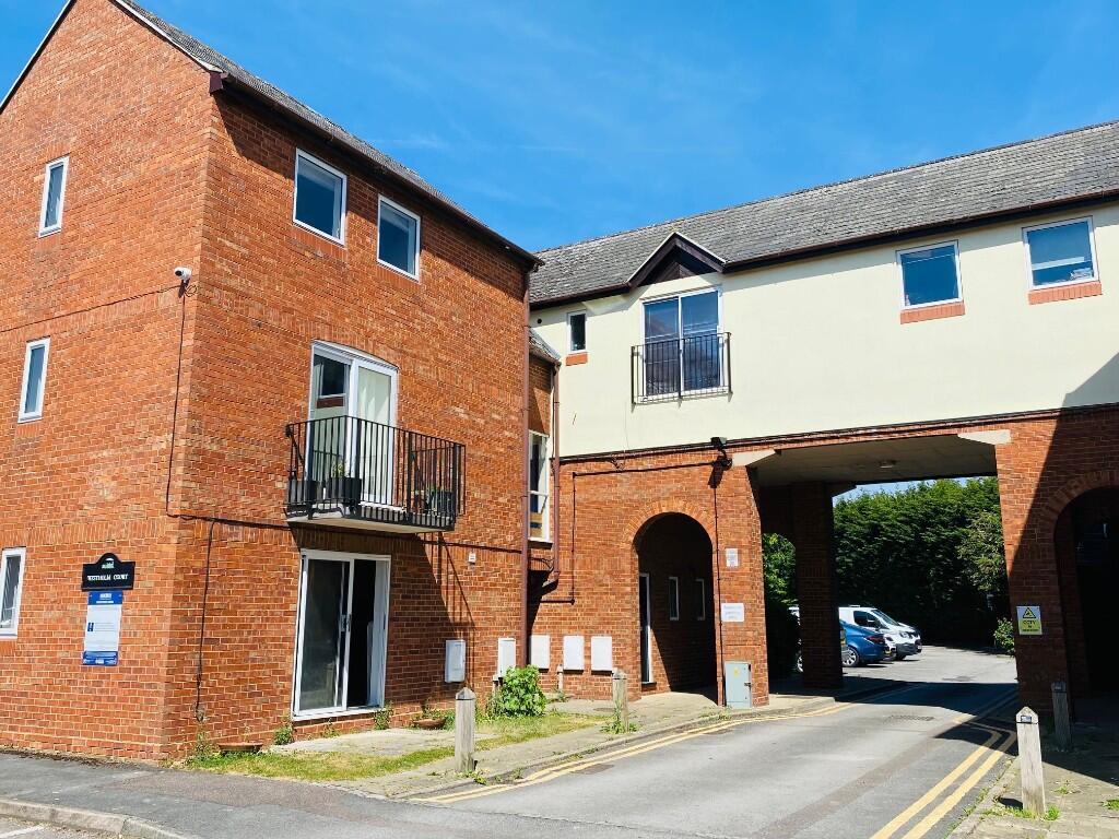 Main image of property: Westholm Court,Bicester,OX26