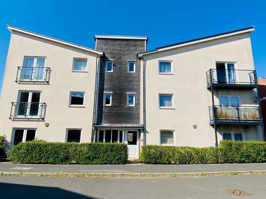 Main image of property: The Warren, Aylesbury, Buckinghamshire, HP18