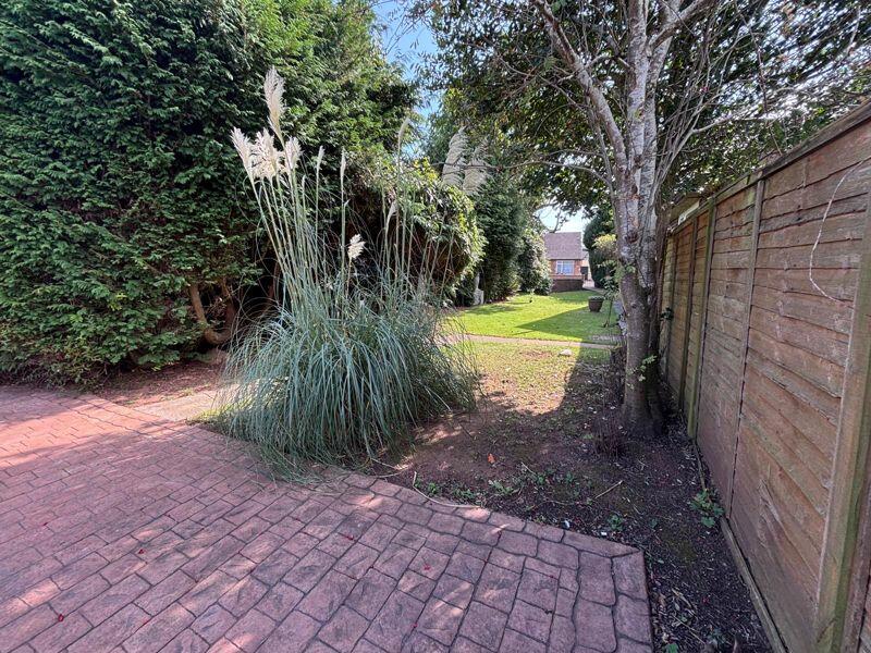Additional property image - Highleaze Road, Oldland Common, Bristol