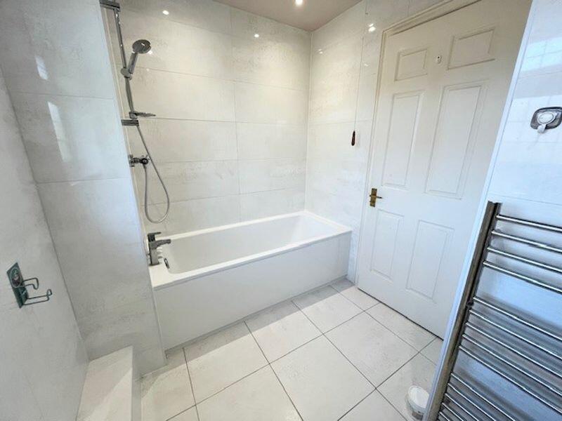 Additional property image - Dean Close, Hanham, Bristol
